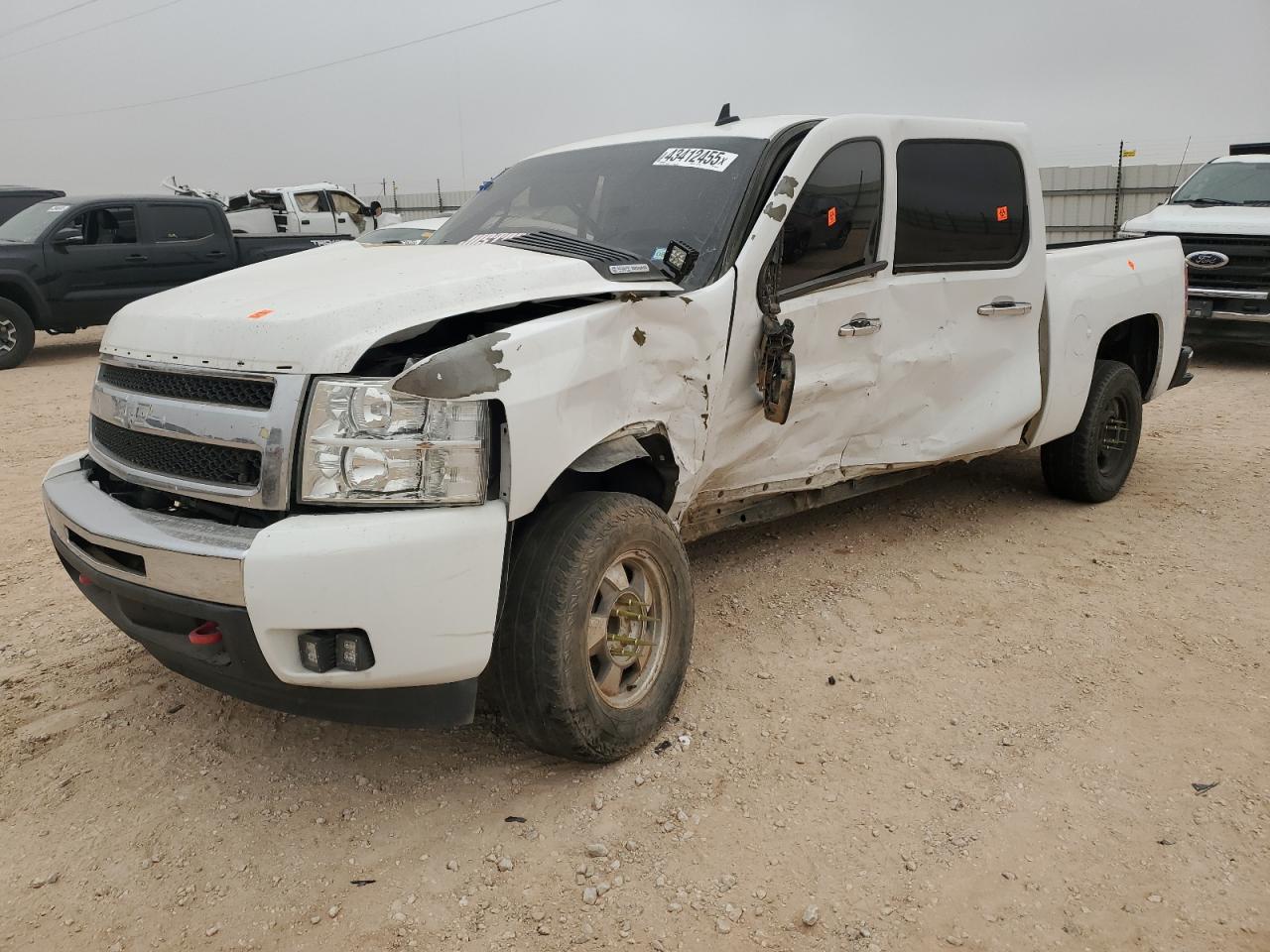 2011 Chevrolet Silverado - Image 1