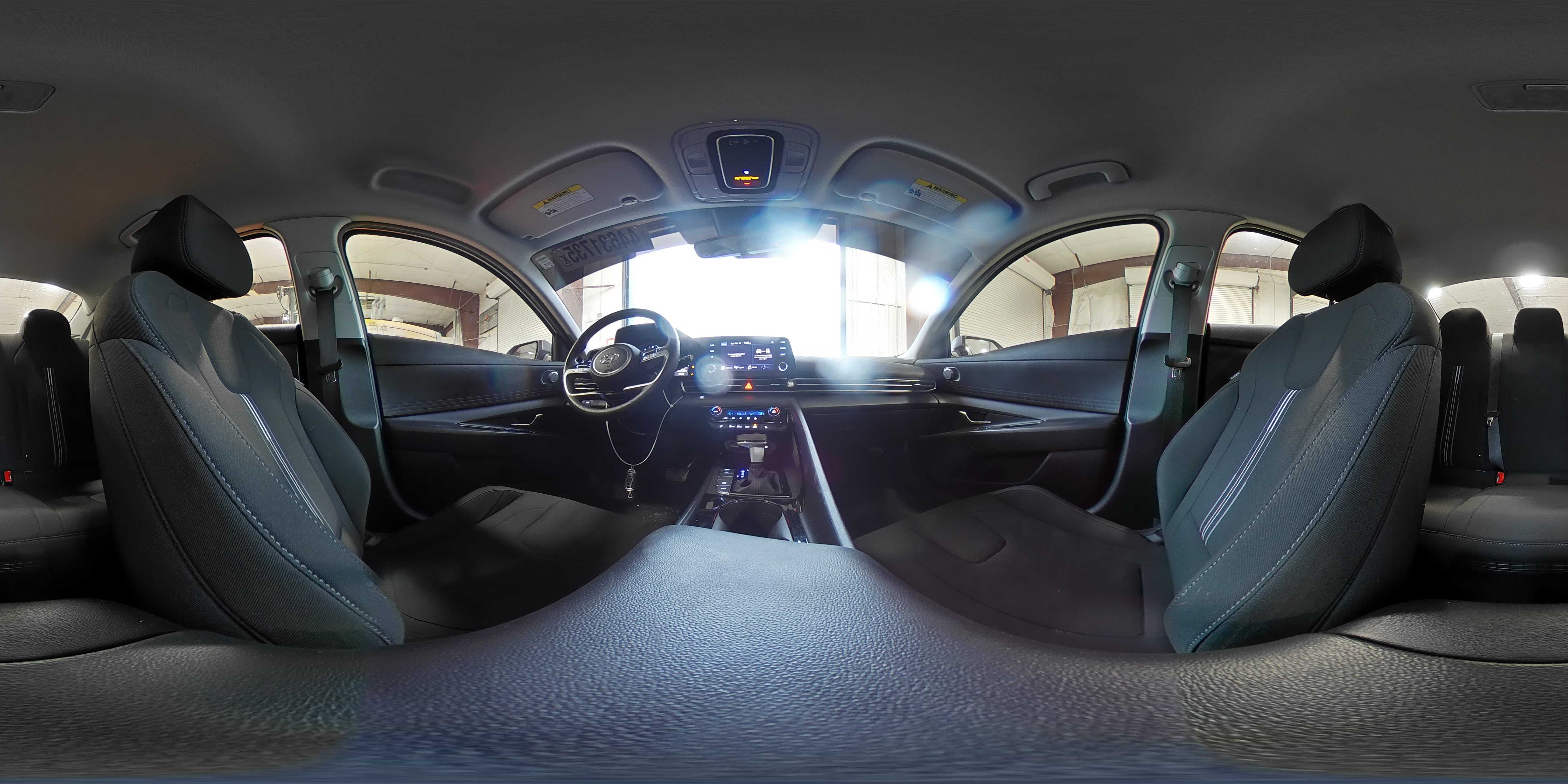 2023 Hyundai Elantra - Image 14
