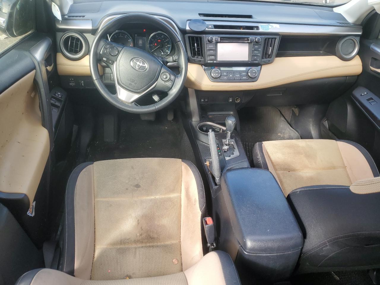 2016 Toyota RAV 4 - Image 8