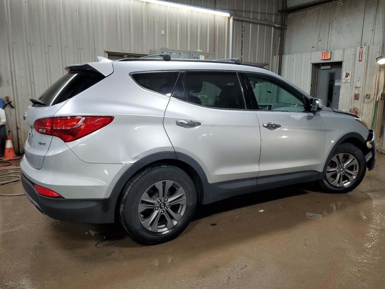 2016 Hyundai Santa Fe - Image 3