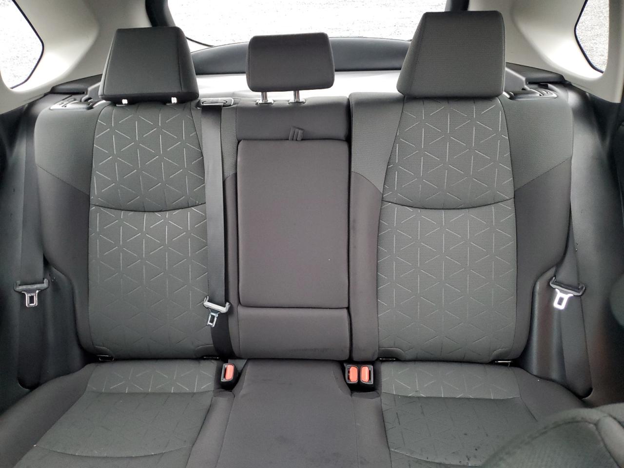 2023 Toyota RAV 4 - Image 10