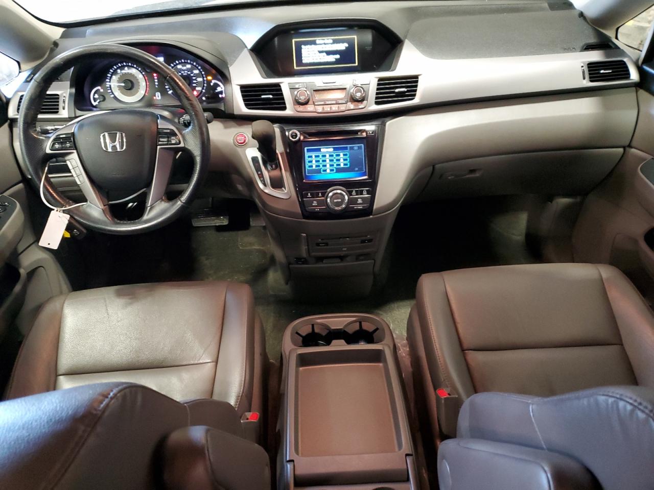 2015 Honda Odyssey - Image 8