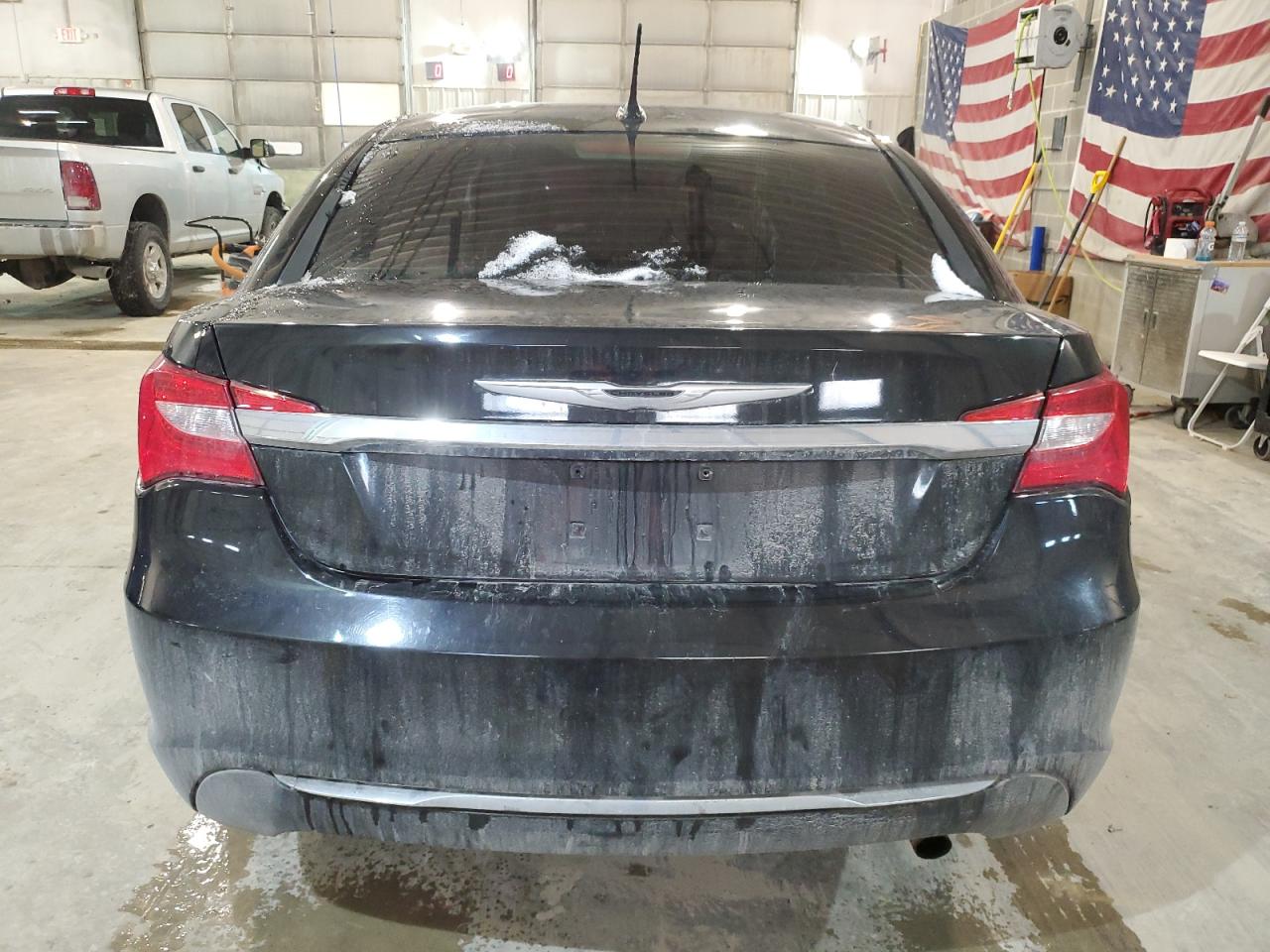 2013 Chrysler 200 - Image 6