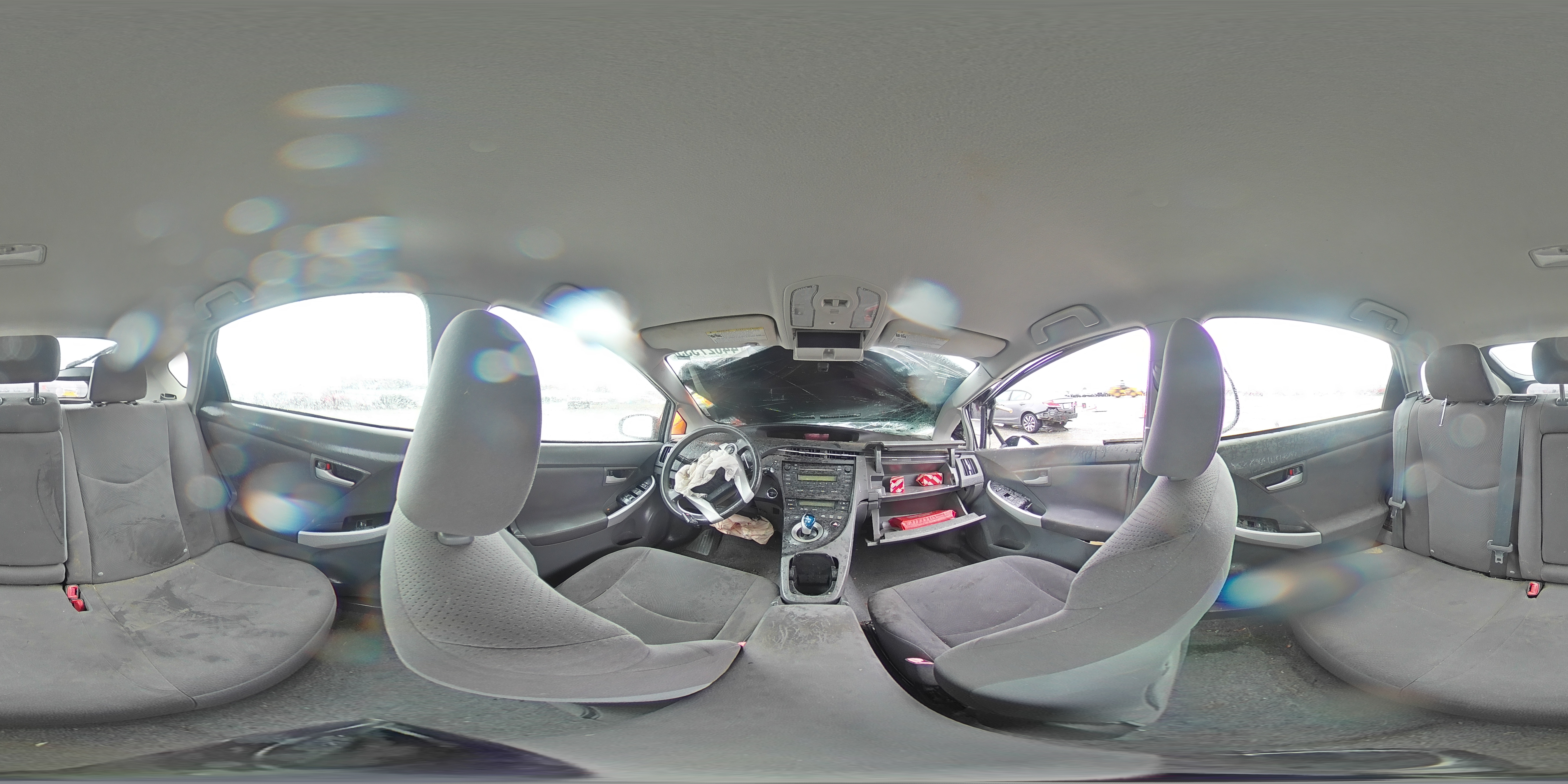 2010 Toyota Prius - Image 12
