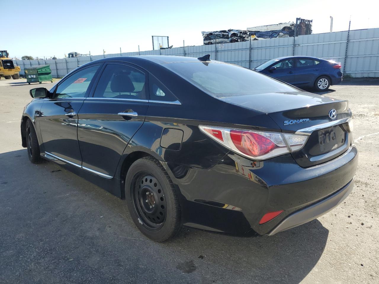 2012 Hyundai Sonata - Image 2