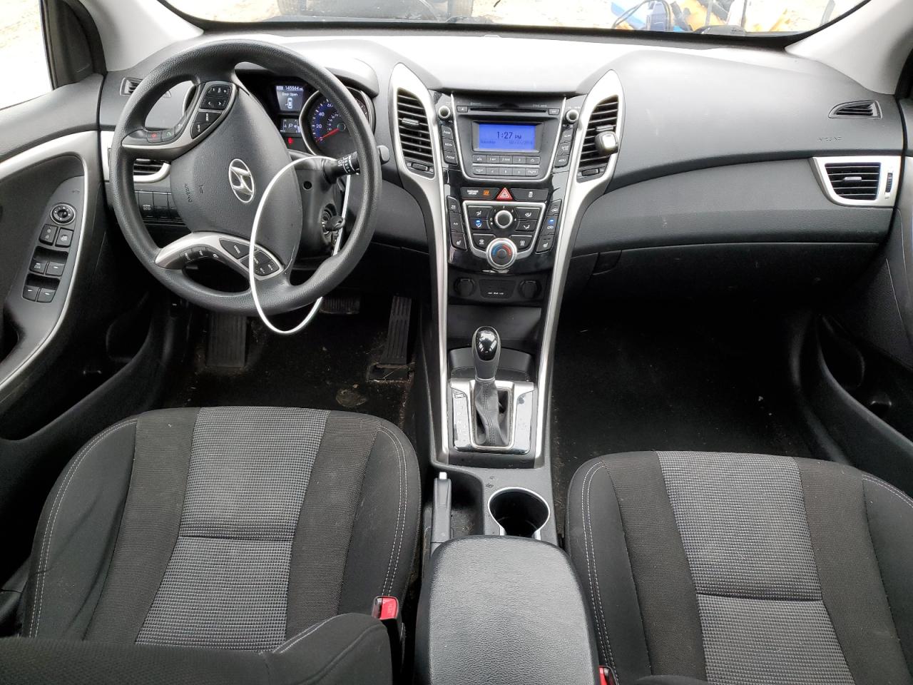 2013 Hyundai Elantra - Image 8