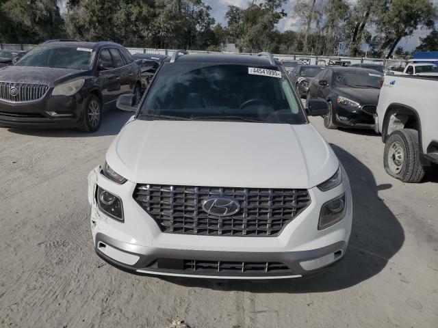  HYUNDAI VENUE 2024 Белы