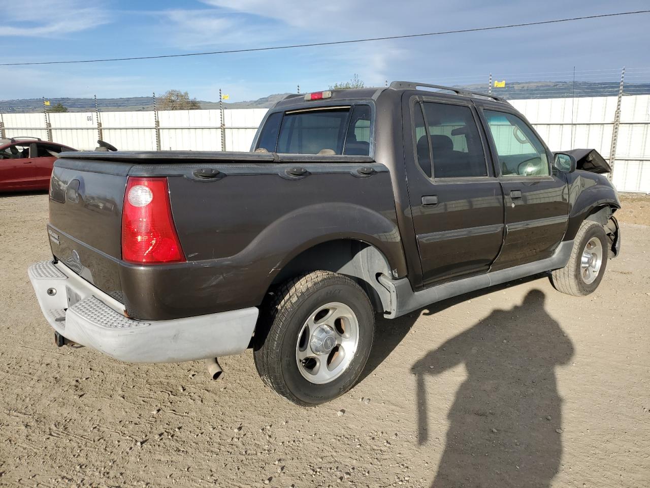 2005 Ford Explorer - Image 3