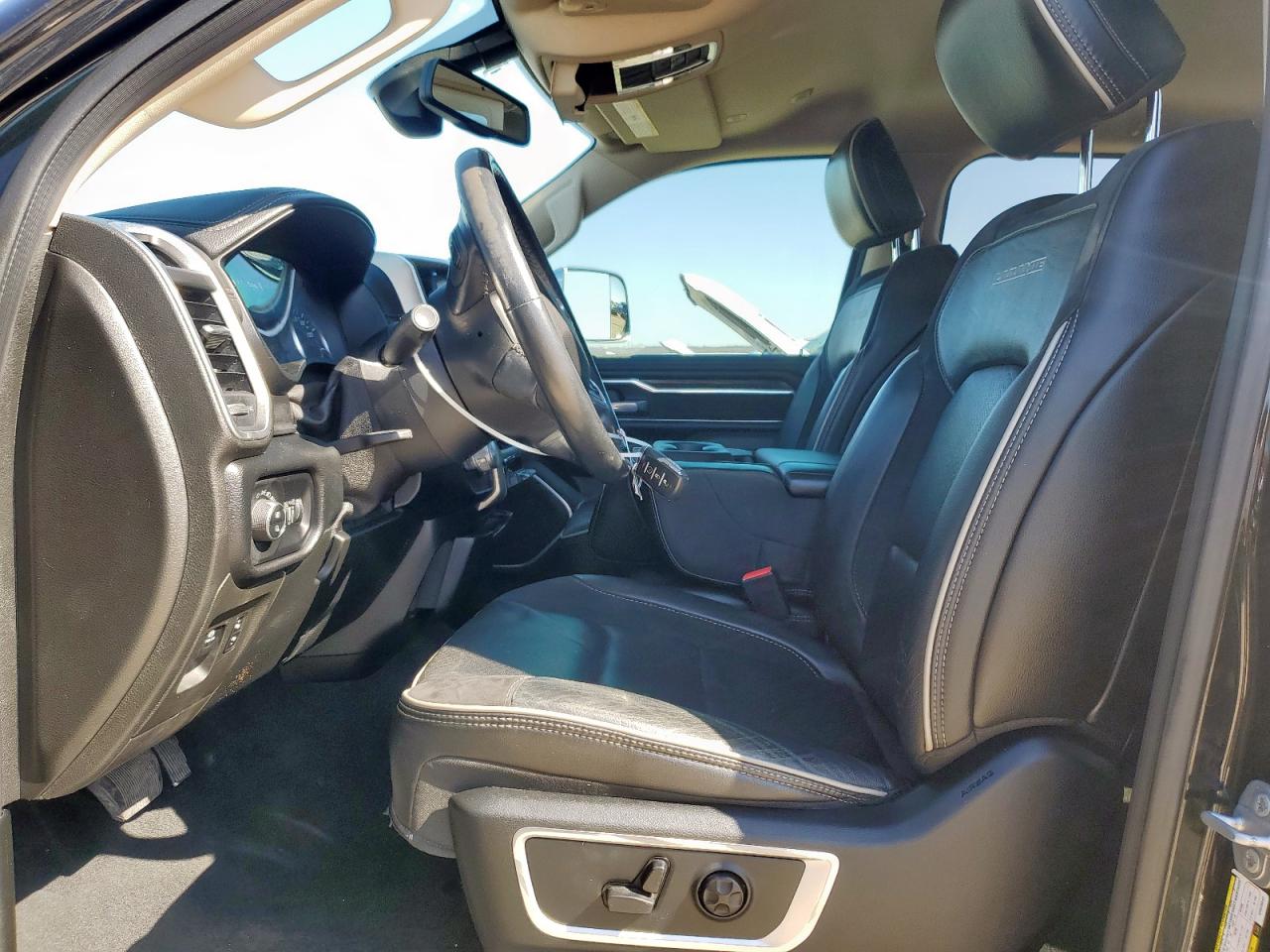 2019 RAM 1500 - Image 7
