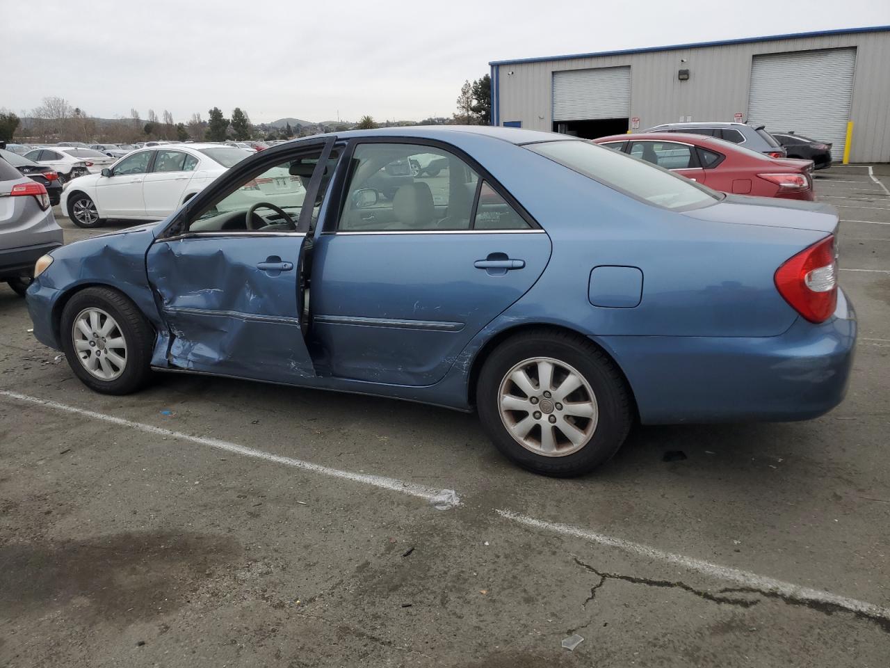 2004 Toyota Camry - Image 2