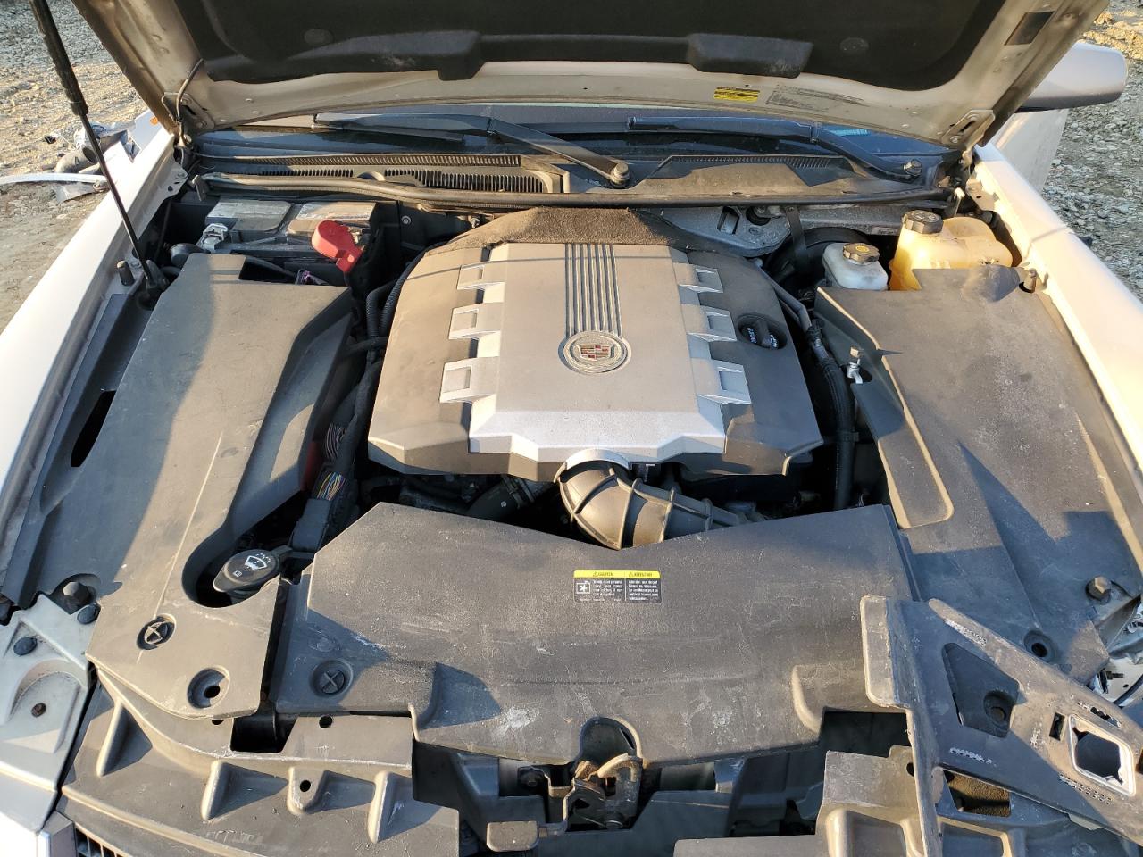 2008 Cadillac STS - Image 11