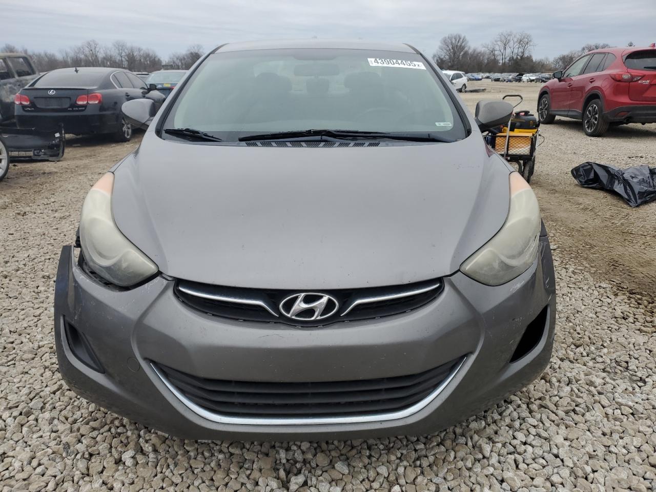 2011 Hyundai Elantra - Image 5