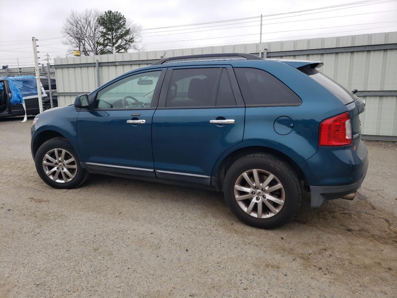 2011 Ford Edge - Image 2