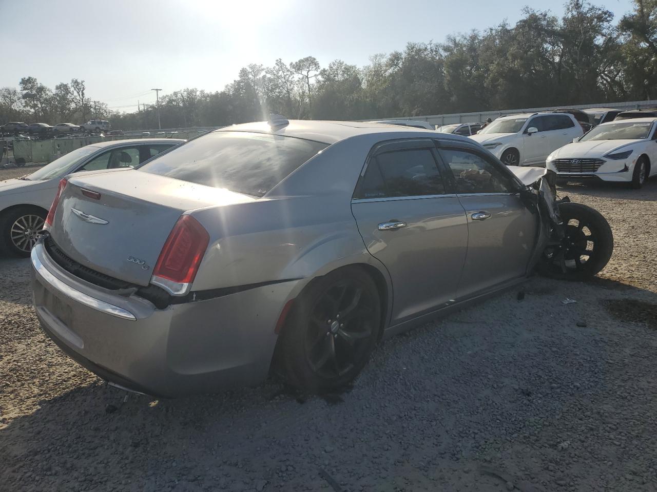 2017 Chrysler 300 - Image 3