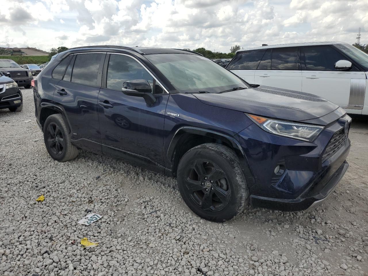 2019 Toyota RAV 4 - Image 4