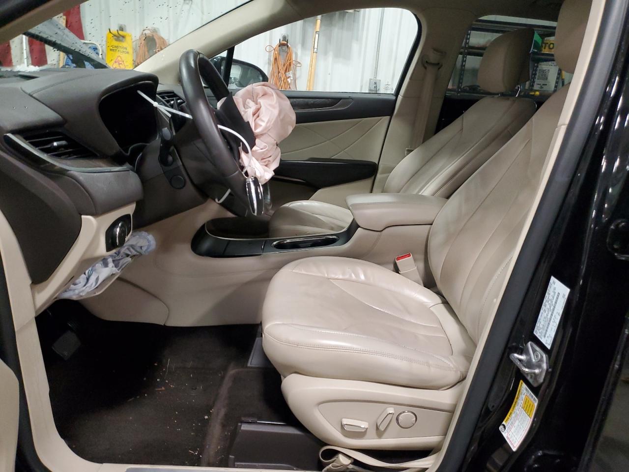2017 Lincoln MKC - Image 7