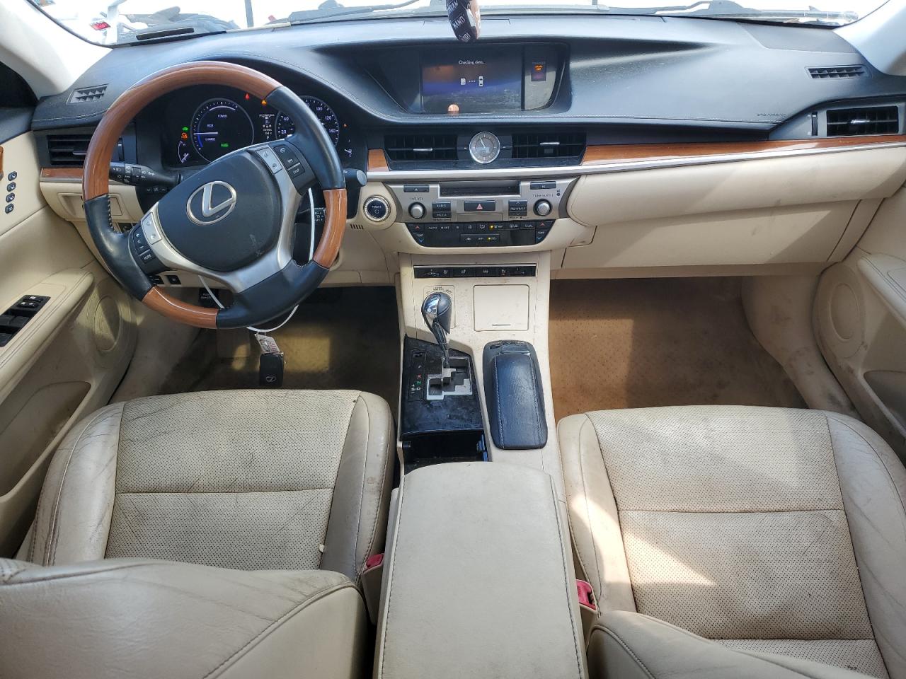 2015 Lexus ES - Image 8