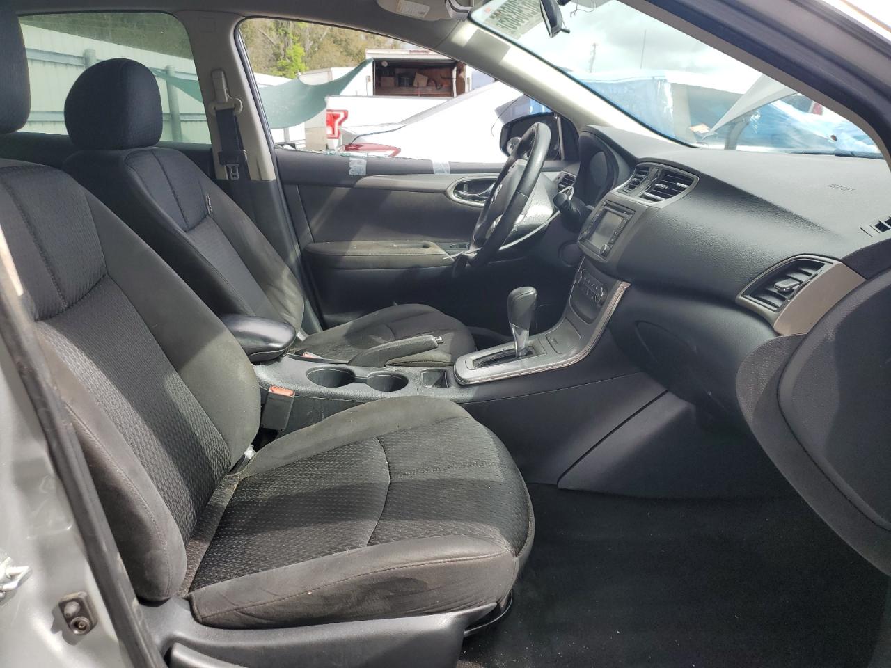 2014 Nissan Sentra - Image 7