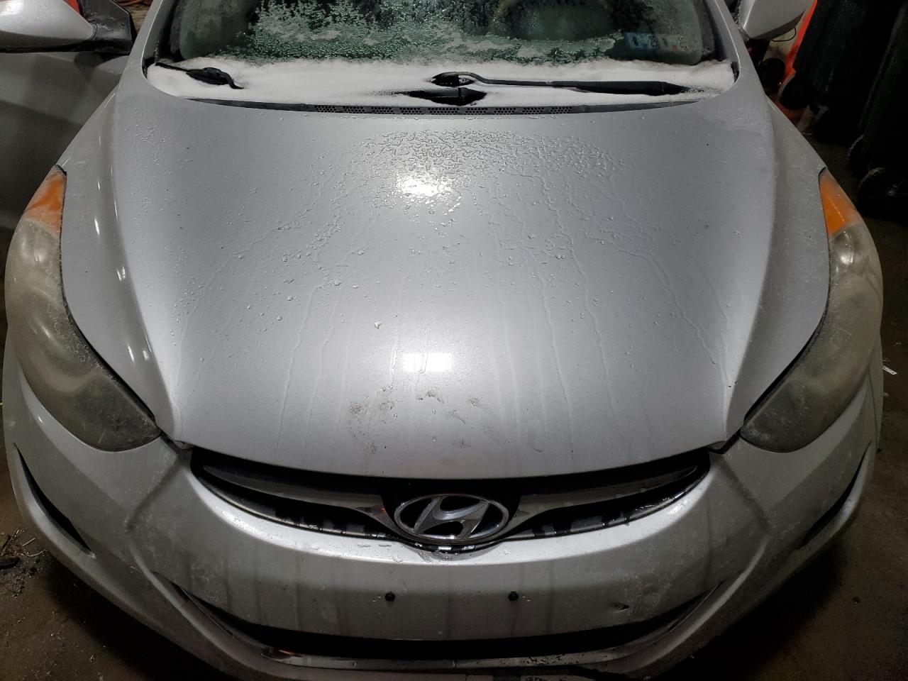 2013 Hyundai Elantra - Image 11