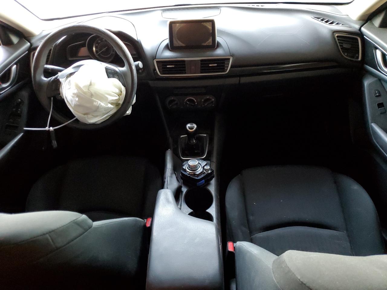 2015 Mazda 3 - Image 8