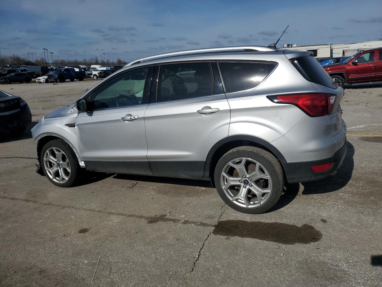 1FMCU0J9XKUB02041 FORD ESCAPE 2019