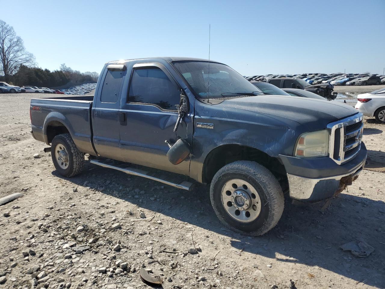 2006 Ford F250 - Image 4