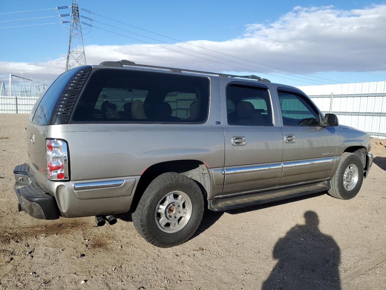 2001 GMC Yukon - Image 3