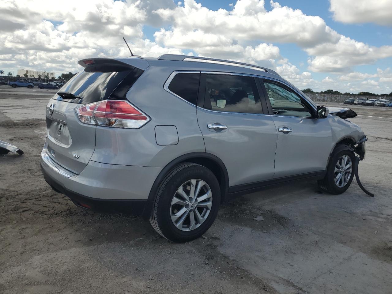 KNMAT2MT8GP597296 NISSAN ROGUE 2016