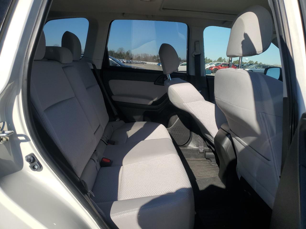2014 Subaru Forester - Image 11