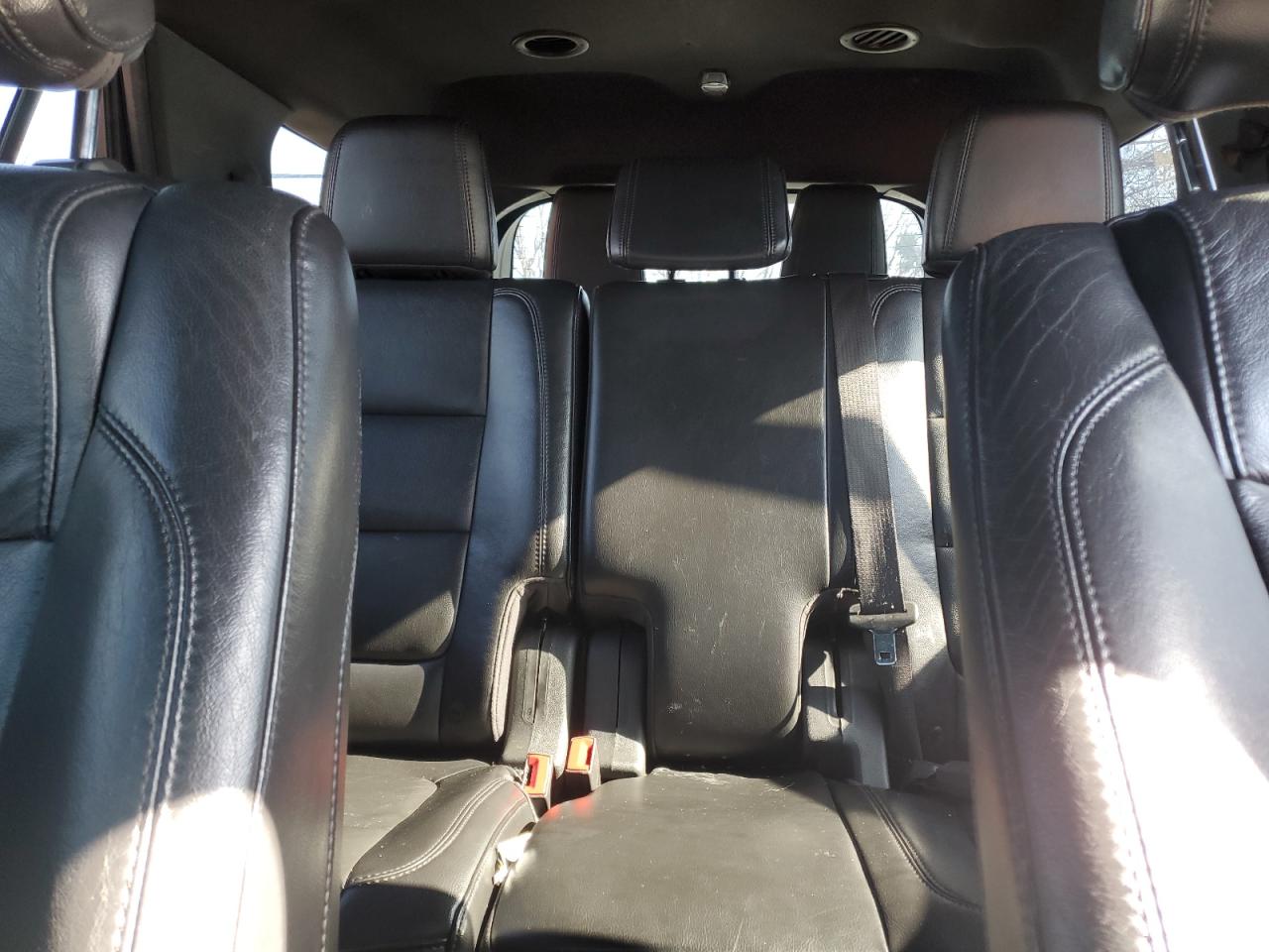 2011 Ford Explorer - Image 10