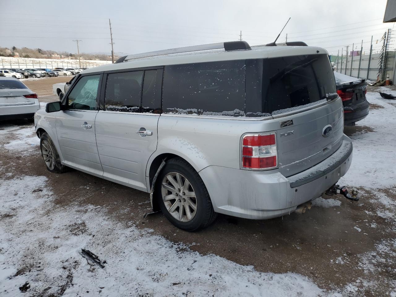 2010 Ford Flex - Image 2