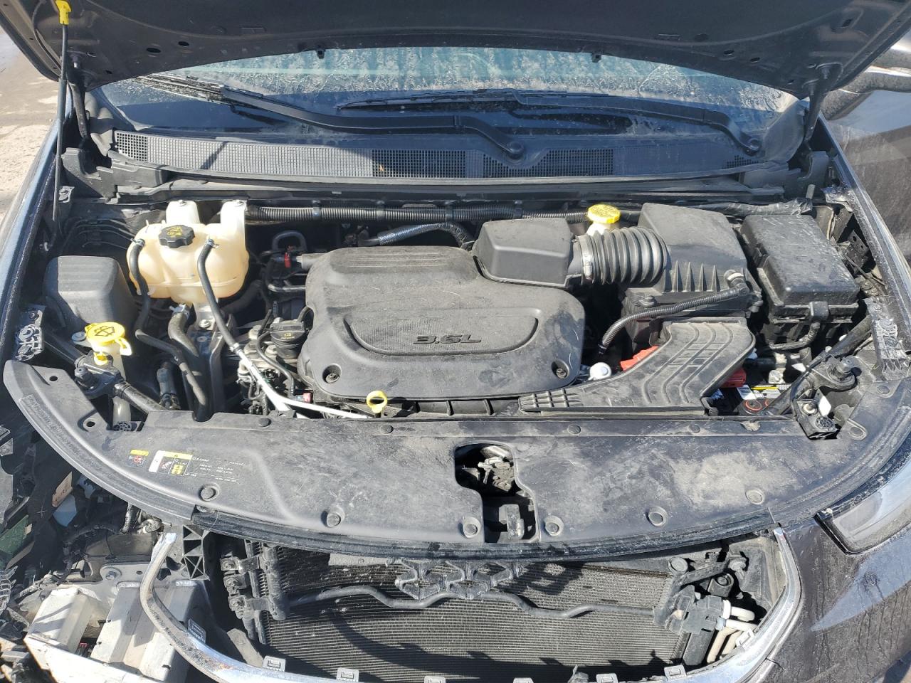2022 Chrysler Pacifica - Image 12