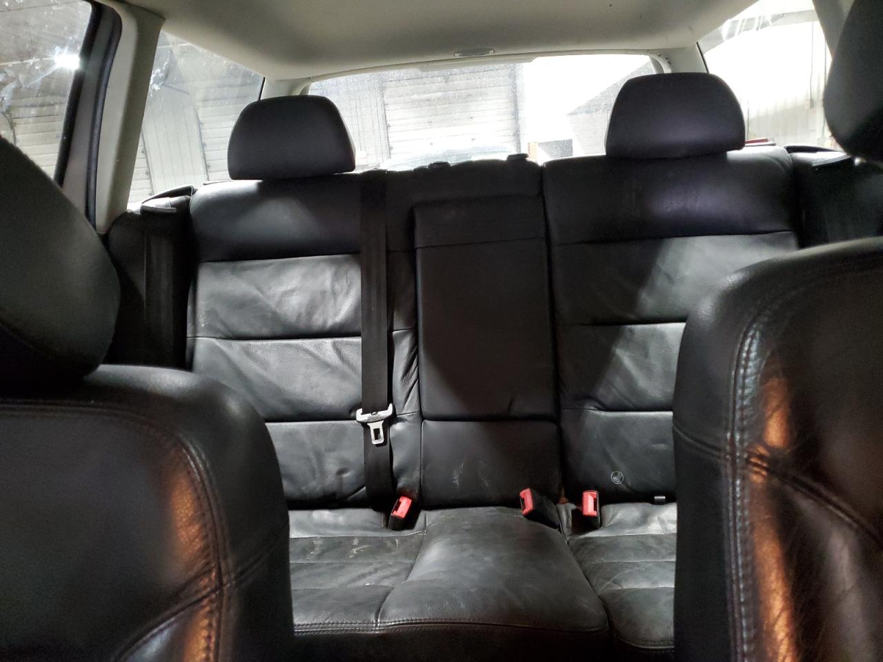 2003 Volkswagen Passat - Image 10