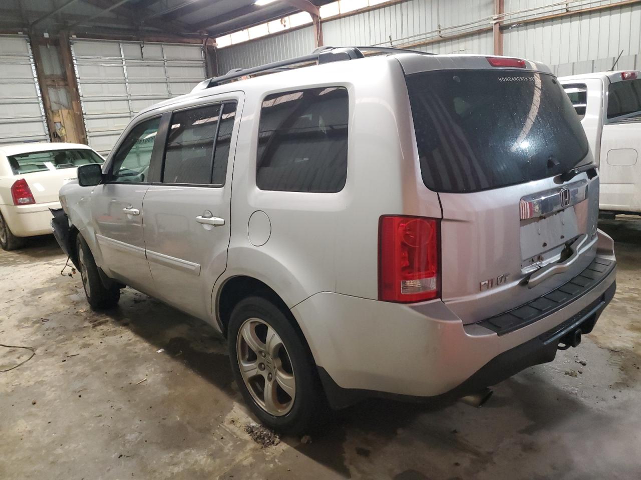 2015 Honda Pilot - Image 2