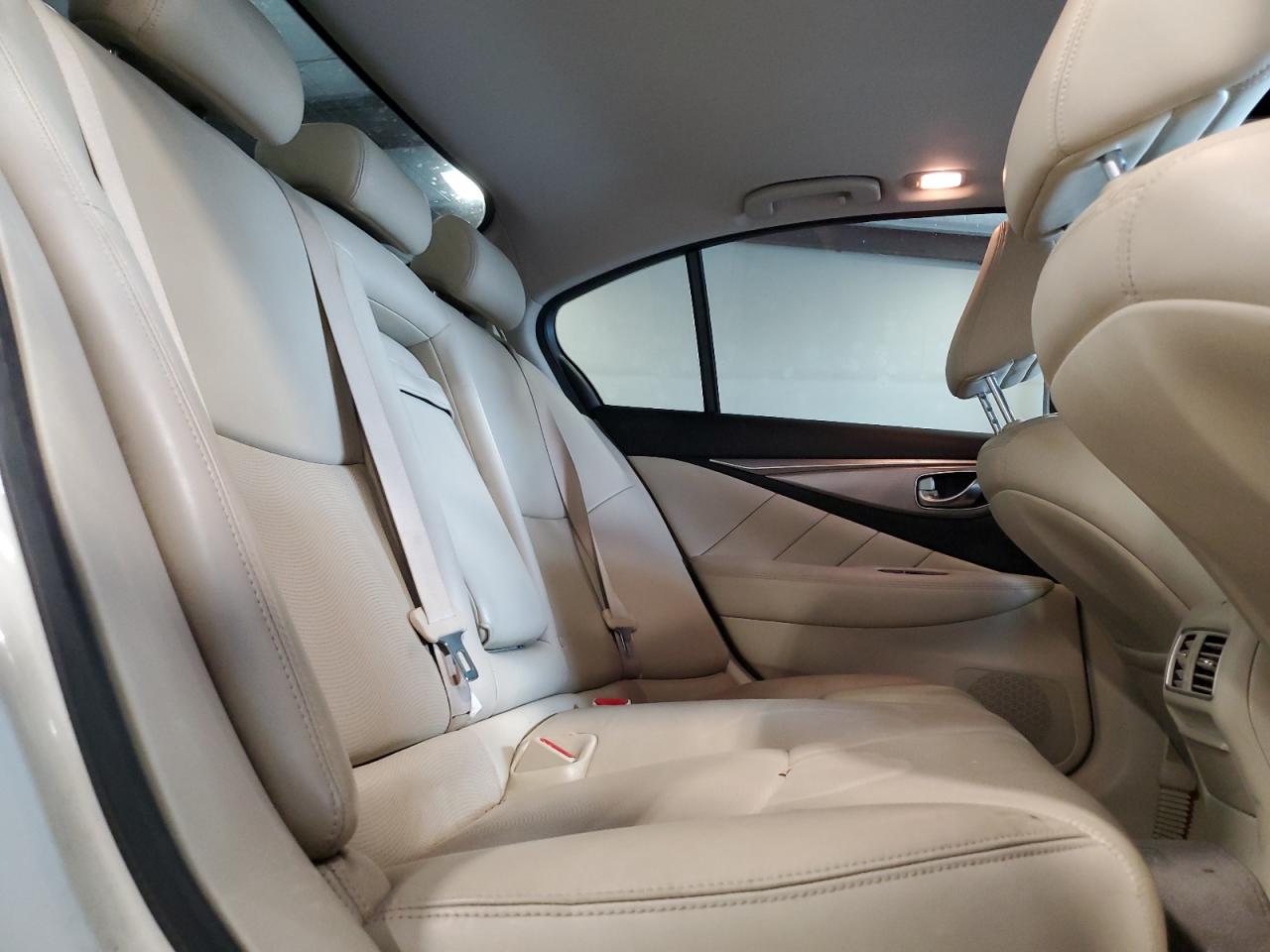 2014 Infiniti Q50 - Image 10