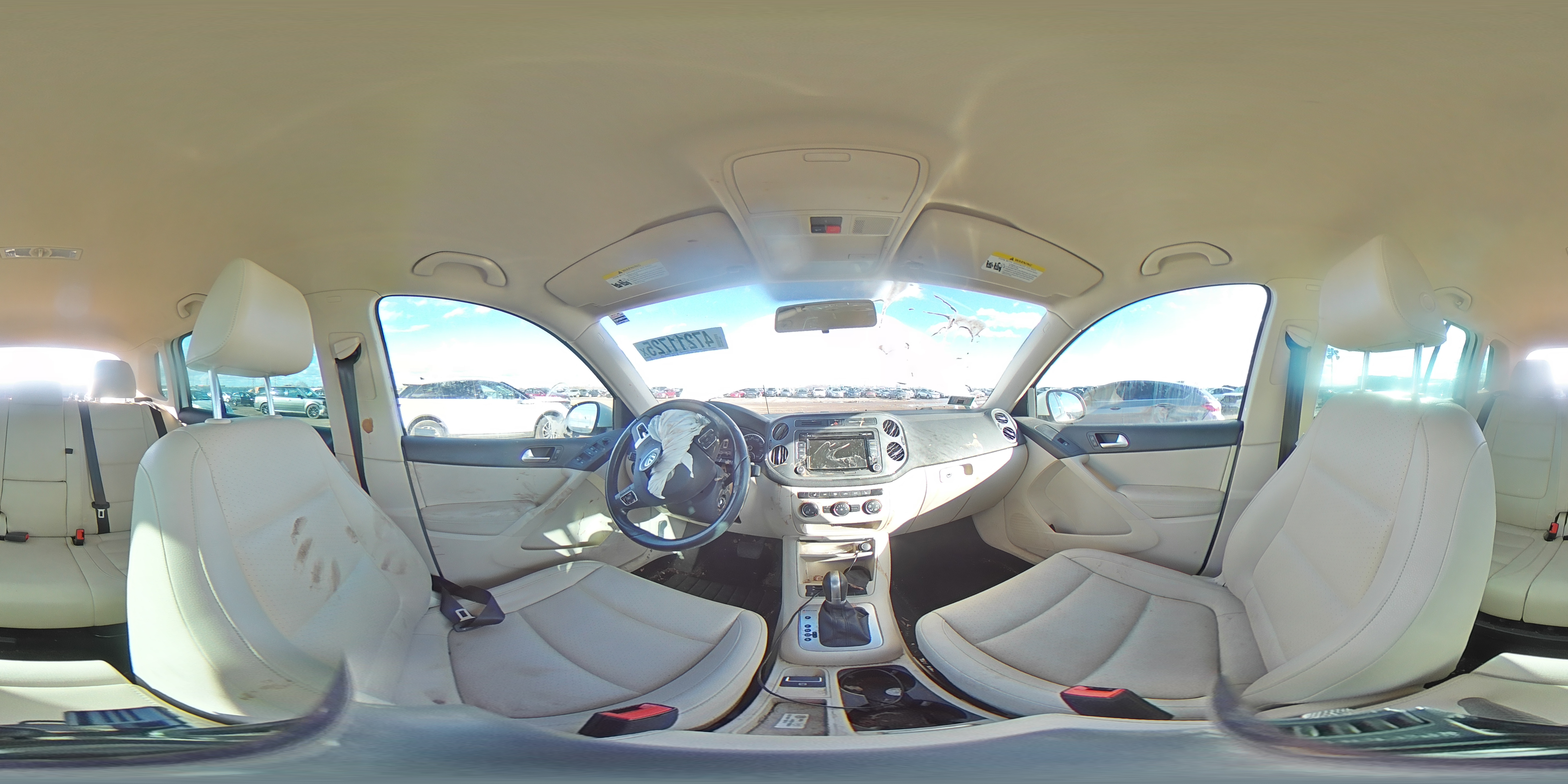 2015 Volkswagen Tiguan - Image 13