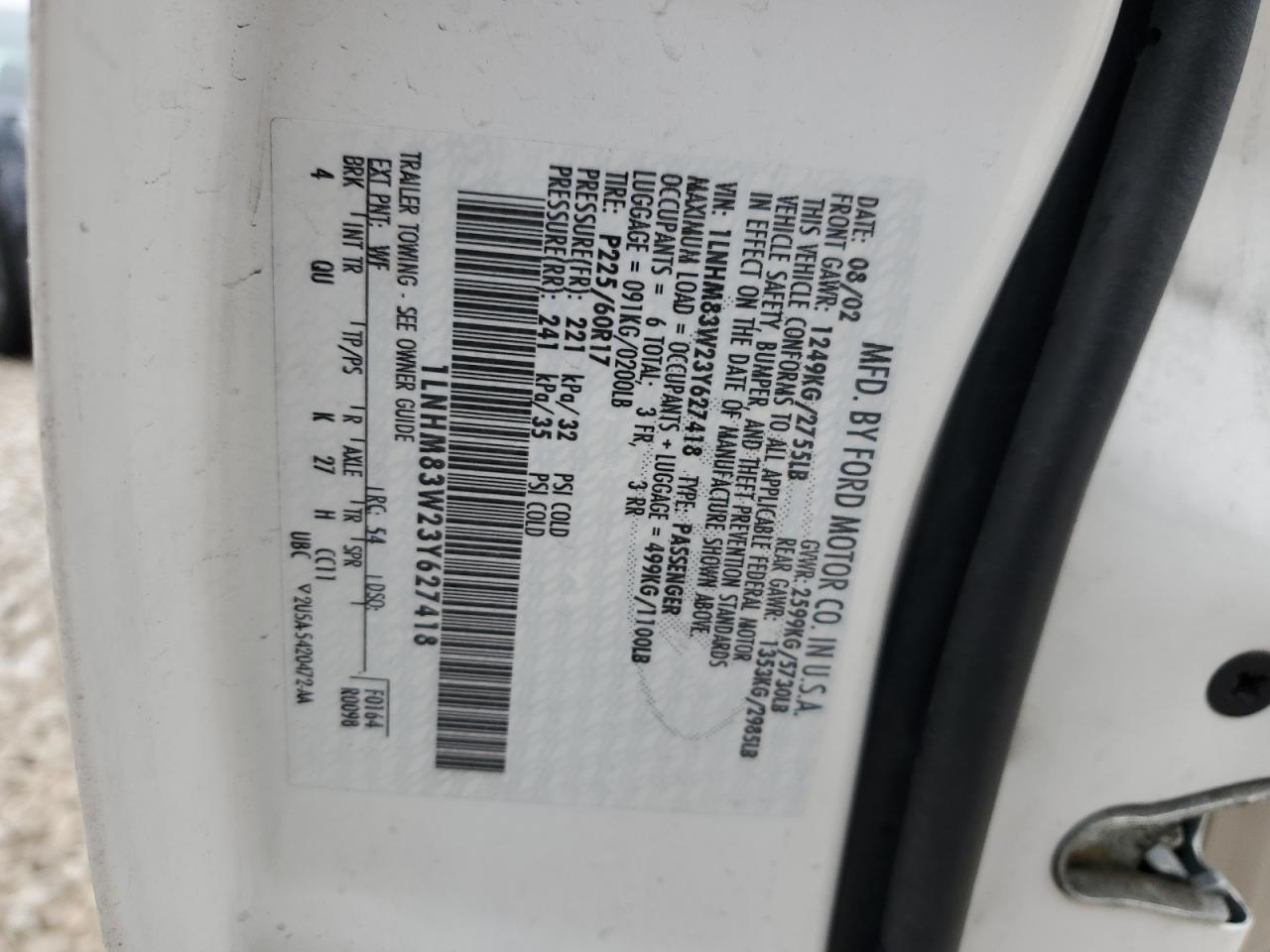 2003 Lincoln Town Car - Image 12
