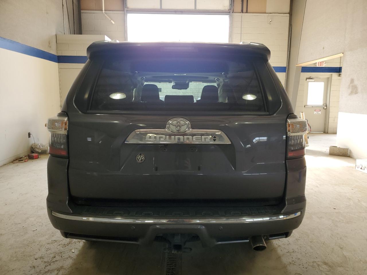 2022 Toyota 4Runner - Image 6