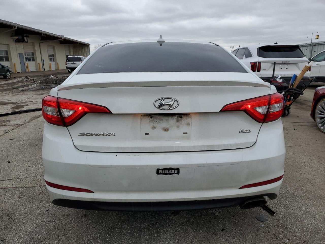 2017 Hyundai Sonata - Image 6