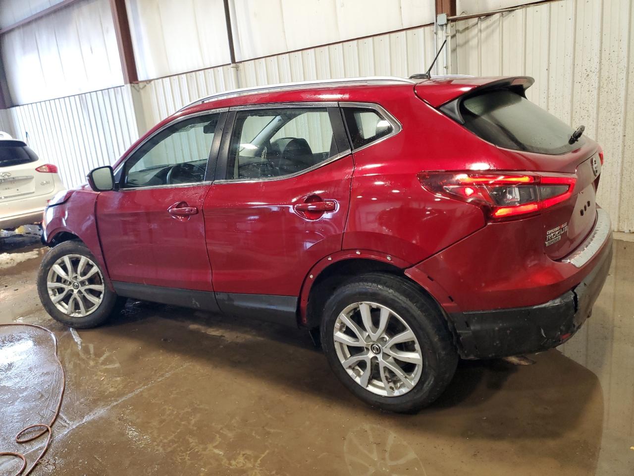 2020 Nissan Rogue - Image 2