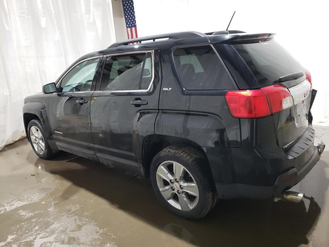 2015 GMC Terrain - Image 2
