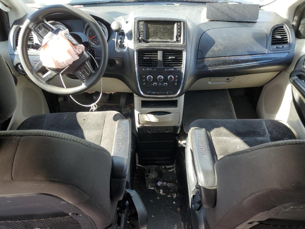 2019 Dodge Caravan - Image 8