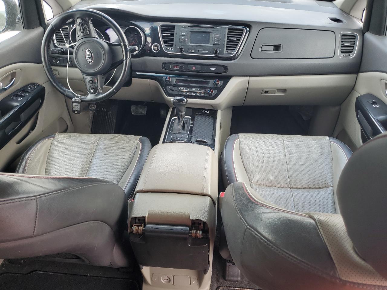 2015 Kia Sedona - Image 8