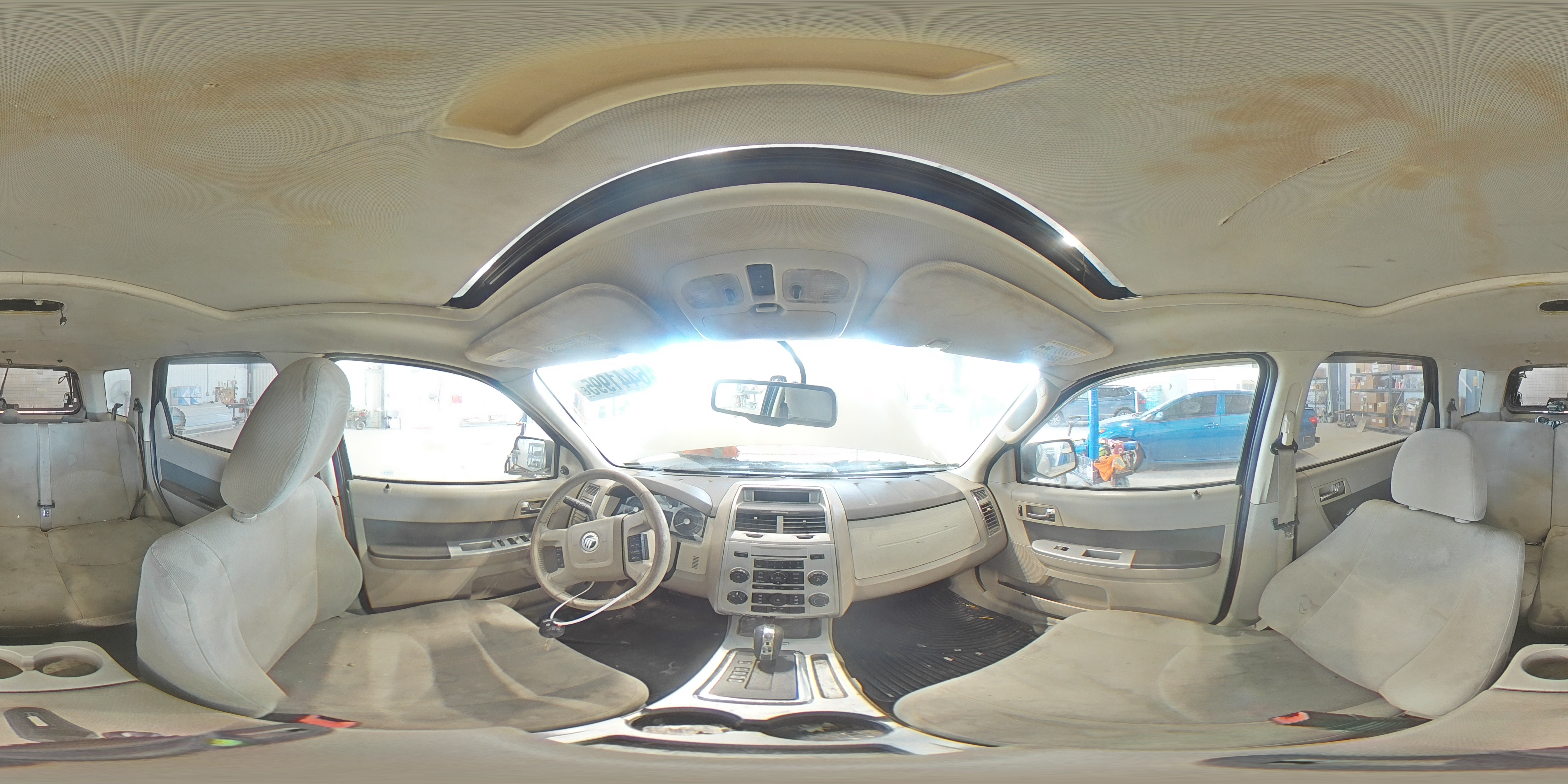 2010 Mercury Mariner - Image 13