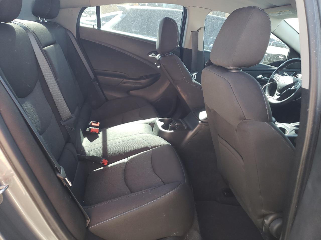 2018 Chevrolet Volt - Image 10