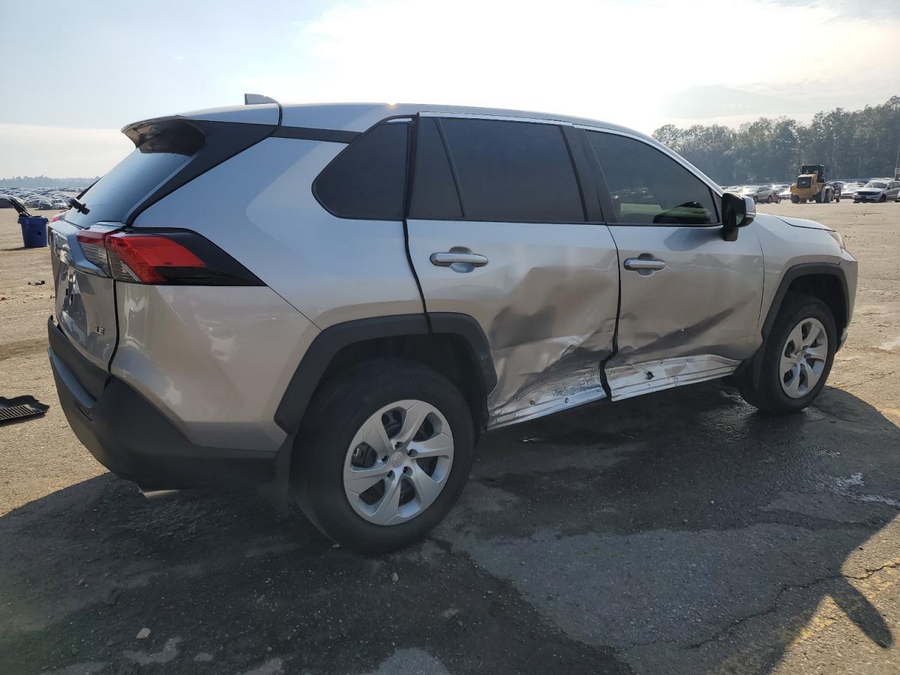 2024 Toyota RAV 4 - Image 3