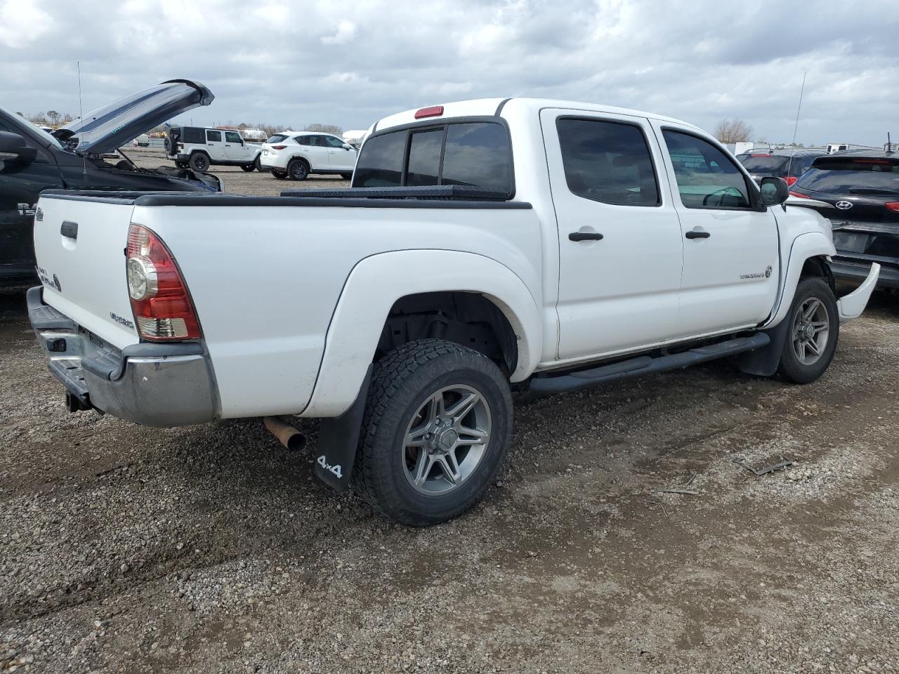2013 Toyota Tacoma - Image 3