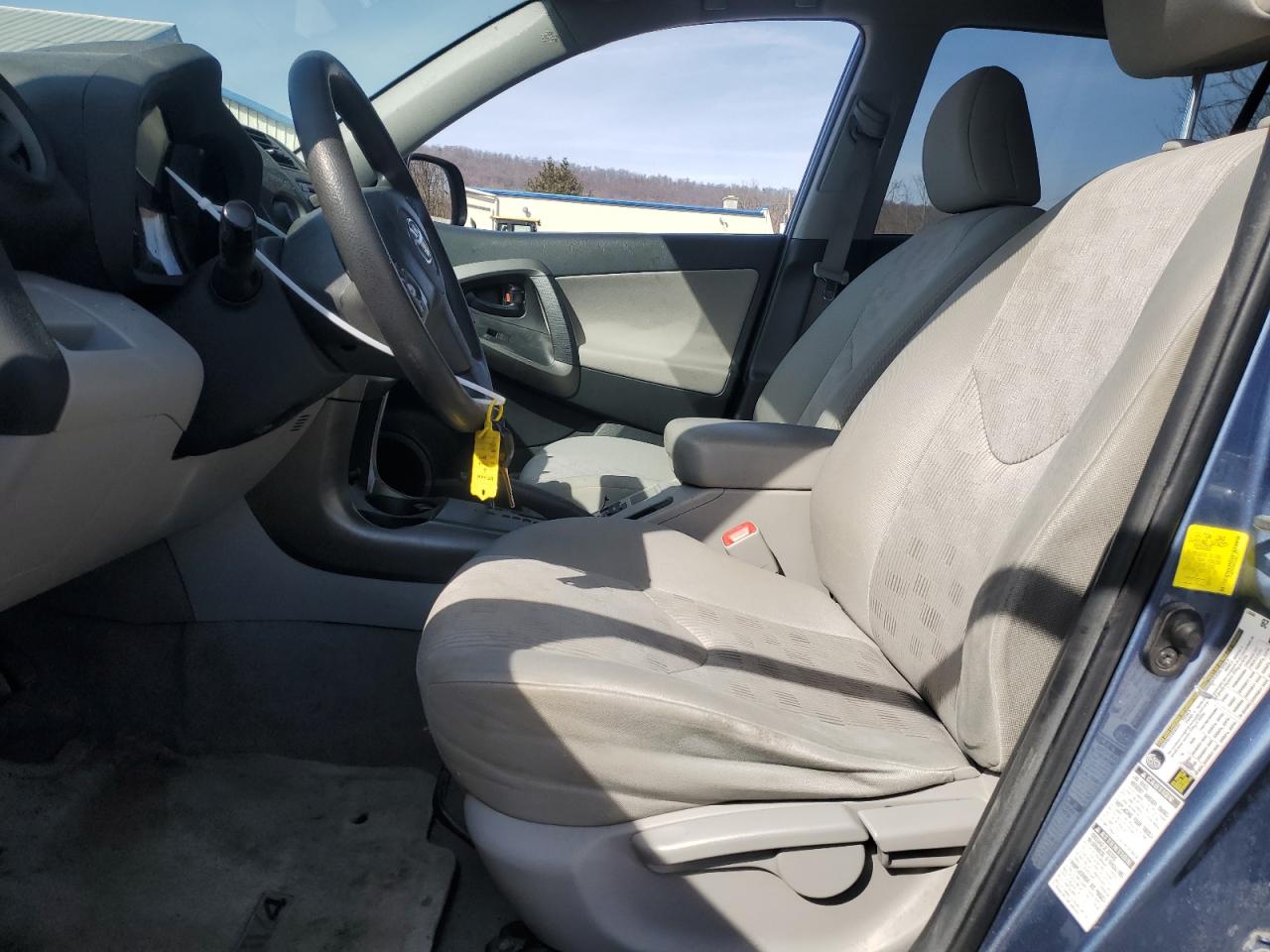 2012 Toyota RAV 4 - Image 7