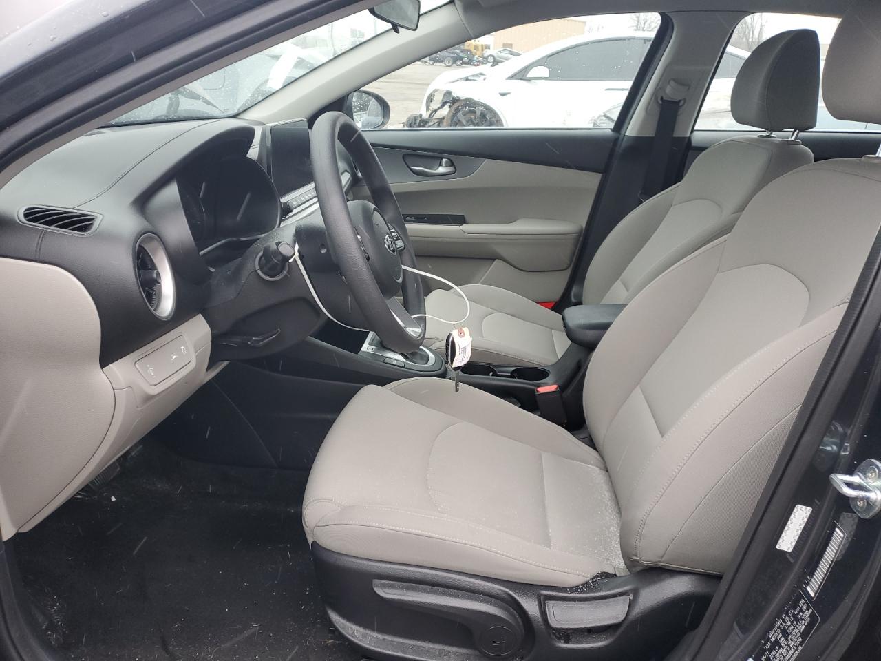 2021 Kia Forte - Image 7