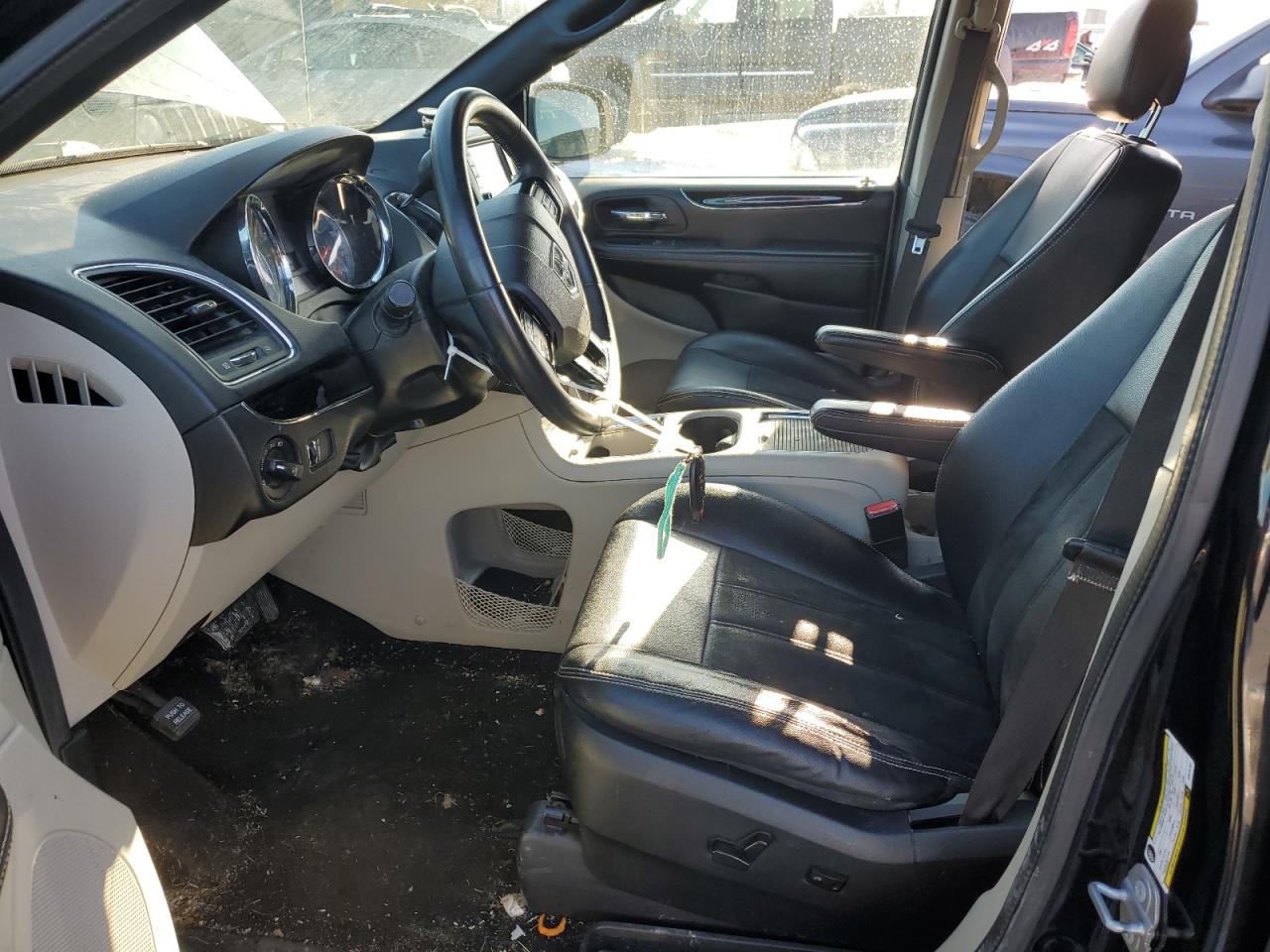 2019 Dodge Caravan - Image 7